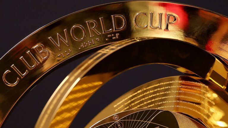 Club-world-cup2025-trophy.jpg