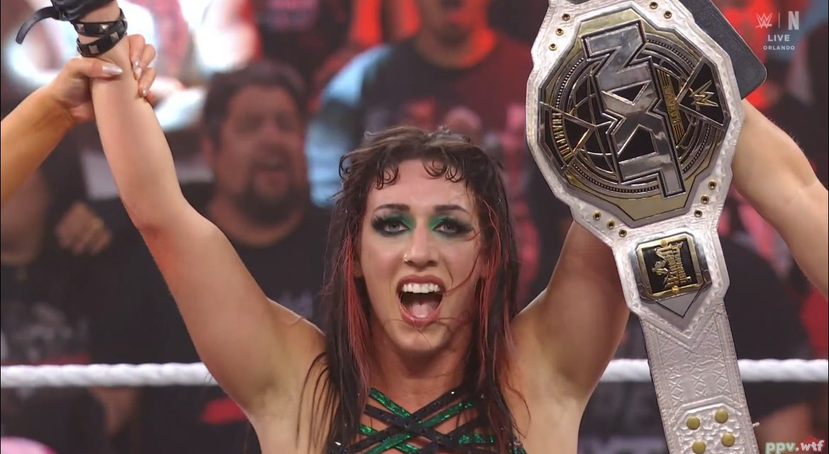 Jacy-Jayne-nueva-Campeona-NXT-tras-destronar-a-Stephanie-Vaquer-en-WWE-NXT-27-de-mayo-de-2025-WWE.jp_.jpeg